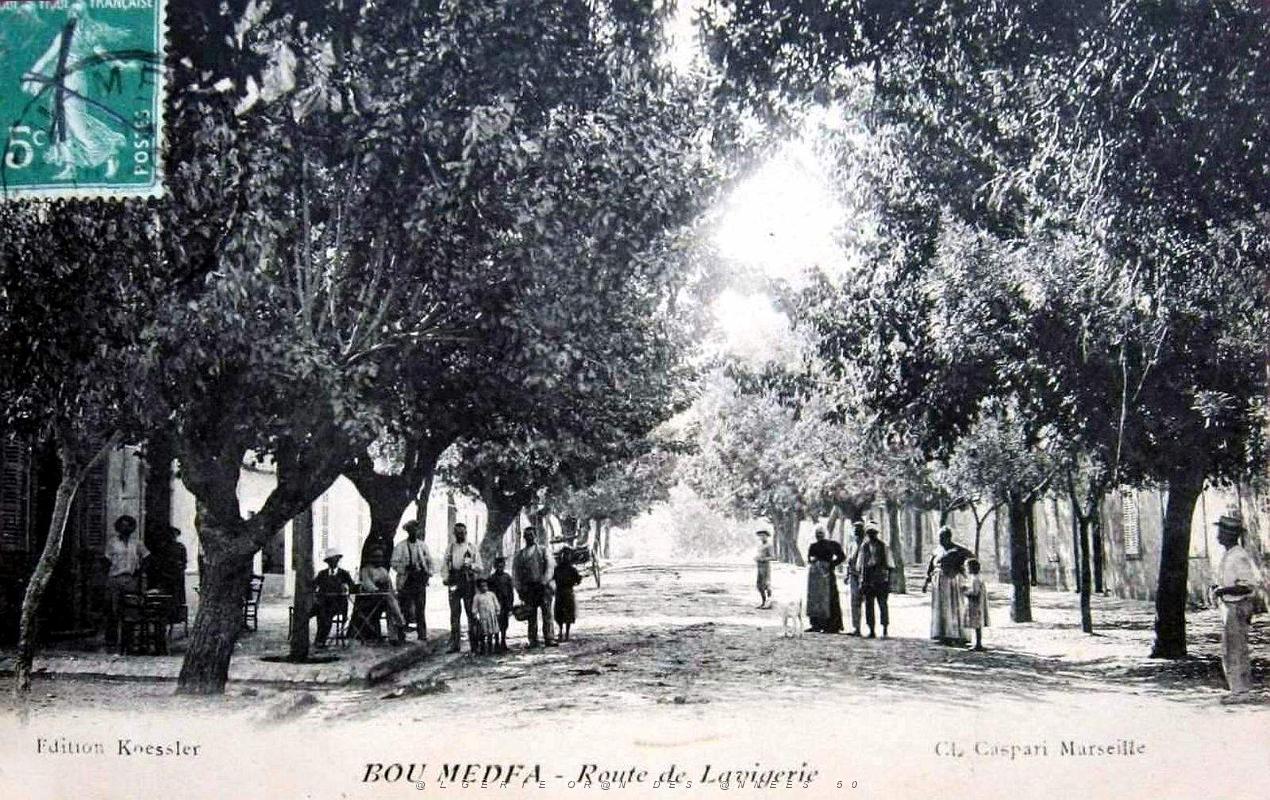 Bou-Medfa - Route de Lavigerie -1913.jpg